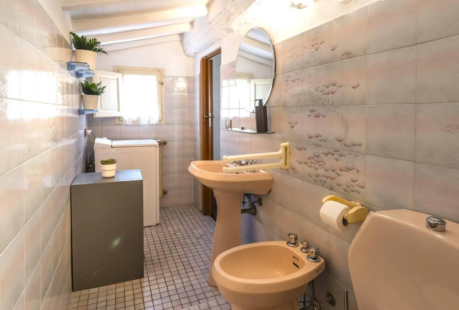 Hostly - La Spina Suite Apartment Pise Italie